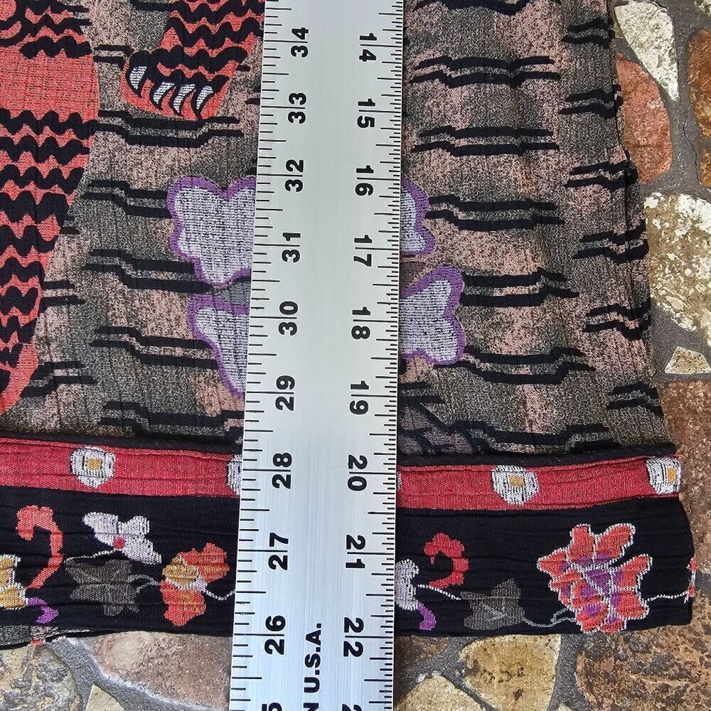 Dorothy Schoelen Platinum Rayon Tiger Print Top, Shows Some Wear, Size S, Loose - Picture 11 of 11